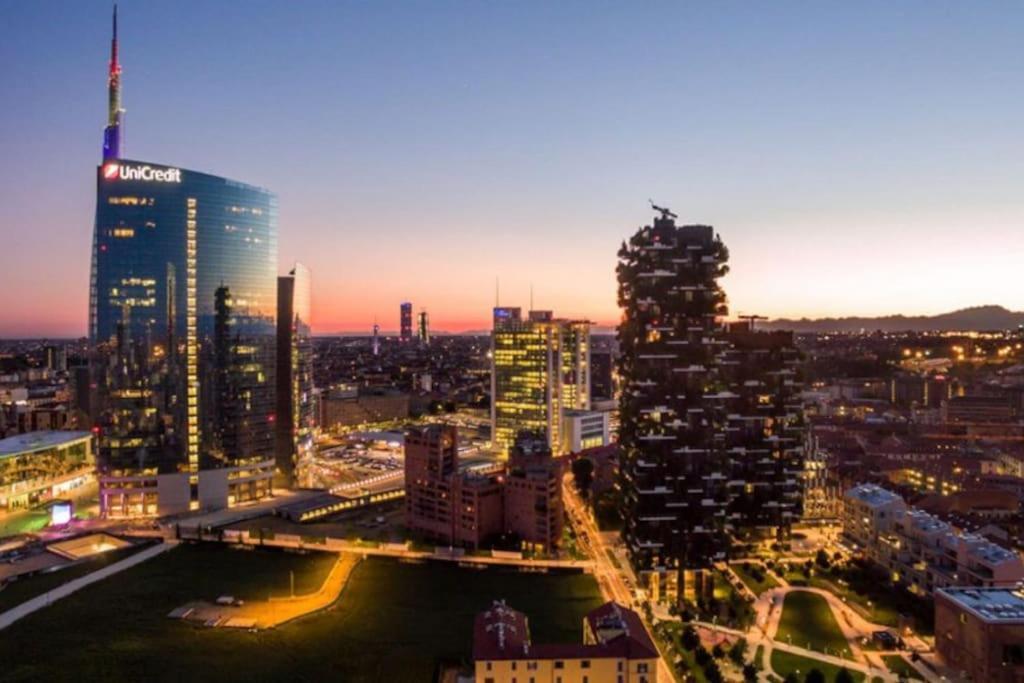 Attico Lussuoso Con Spa A 10 Min Dal Duomo Apartamento *